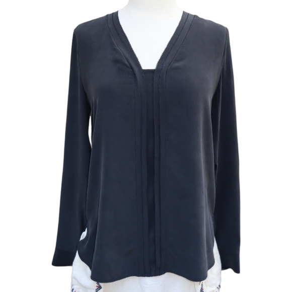 *SOLD* Vince Silk Picot Edge Blouse - Small - Picture 3 of 7